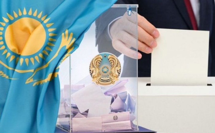    Qazaxıstanda referendum baş tutdu     
