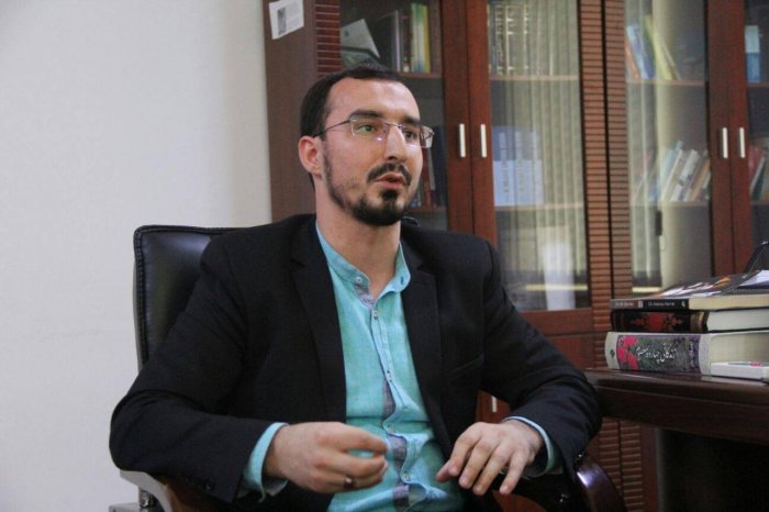    Taleh Bağırzadə  aclıq aksiyasını dayandırdı   
   