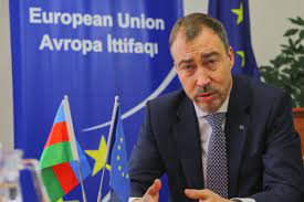   El representante de la UE acogió con satisfacción los esfuerzos pacíficos de los expertos azerbaiyanos y armenios  