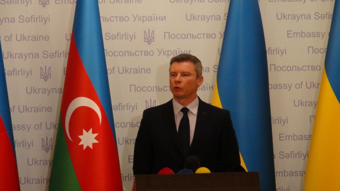 El embajador de Ucrania agradece a Azerbaiyán
