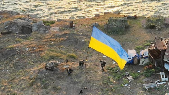   Ukraine hisst Landesflagge auf Schlangeninsel  