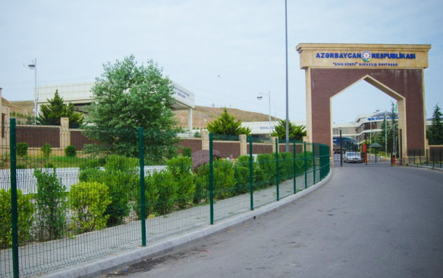    Yoluxma artır, sərhədlərlə bağlı riskə getməyə dəyər?  
   
