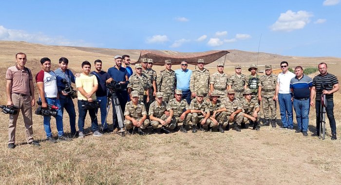    Jurnalistlər Tovuz döyüşlərinin baş verdiyi ərazidə -    FOTO     
   