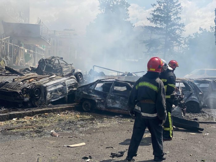    Ukraynanın Vinnitsa şəhərinə raket hücumu:    23 ölü, 29 itkin - YENİLƏNİB     
