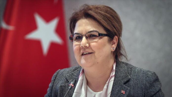   Minister of Family and Social Services of Türkiye visits the Alley of Honor  