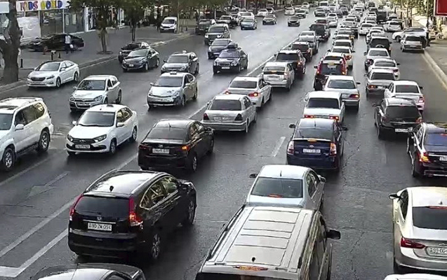   Bu yollarda sıxlıq var -    Siyahı     
   
