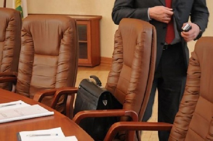    Bu il 11 şəxs vəzifədən azad edilib  
   