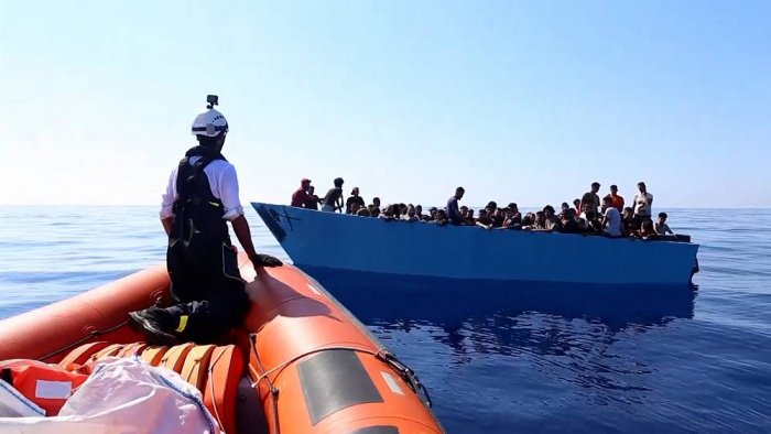  Migrants crossing the Mediterranean rescued by an NGO -  NO COMMENT  
