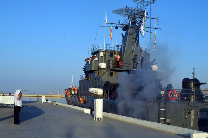   Ships of Azerbaijani Navy enter Russian port   