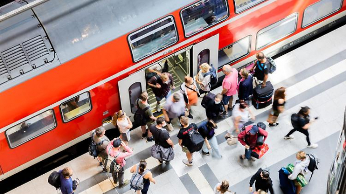 Verbraucherschützer fordern umgehend 29-Euro-Ticket