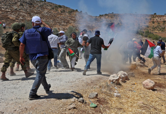  Clashes between Jewish settlers and Palestinians near Ramallah -  NO COMMENT  