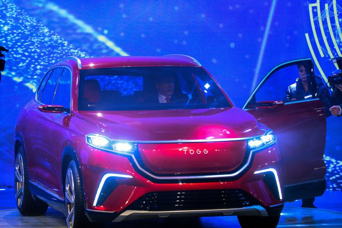   Türkiyə tarixində ilk:  Milli elektrik avtomobil istehsal edildi
 