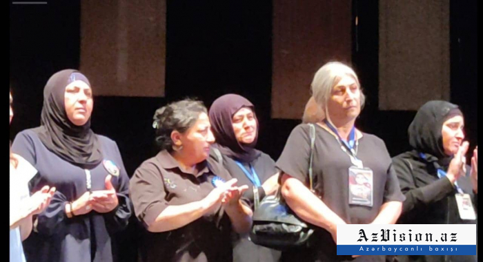    Şəhid anaları Akademik Musiqili Teatrda  
   
