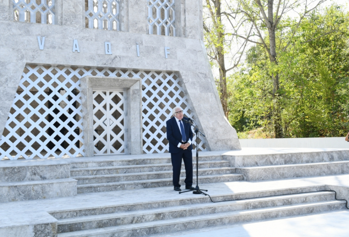  "Şuşanın yenidən ev sahibliyi etdiyini görməyə şadıq" -  Yazıçı Anar   