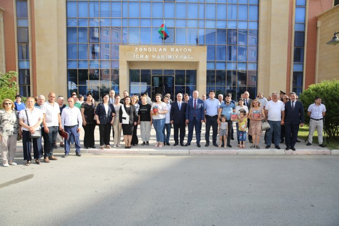    Daimi yaşayış yerlərinə qayıdan köçkünlərə şad xəbər   