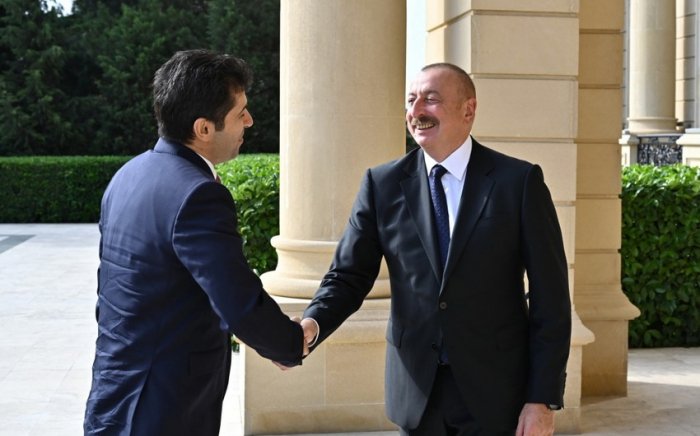   Ilham Aliyev tuvo una cena de trabajo conjunta con Kiril Petkov  