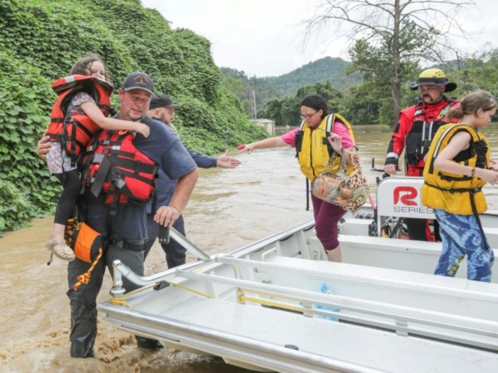 Etats-Unis: Des inondations "dévastatrices" dans le Kentucky ont fait au moins 8 morts