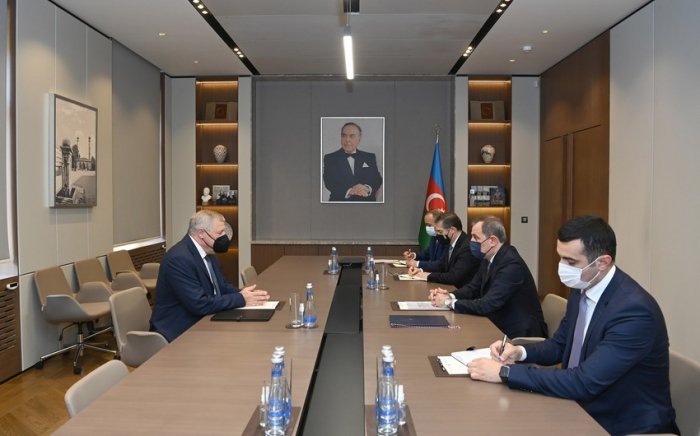 Ceyhun Bayramov Slovakiyanın yeni səfiri ilə görüşüb  

