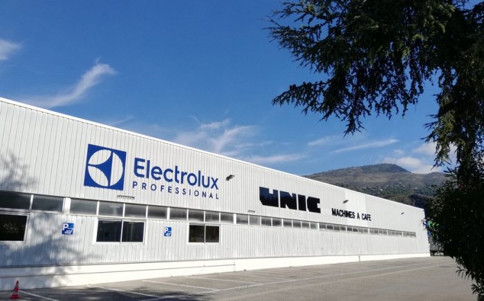 “Electrolux” şirkəti Rusiya bazarından çıxır