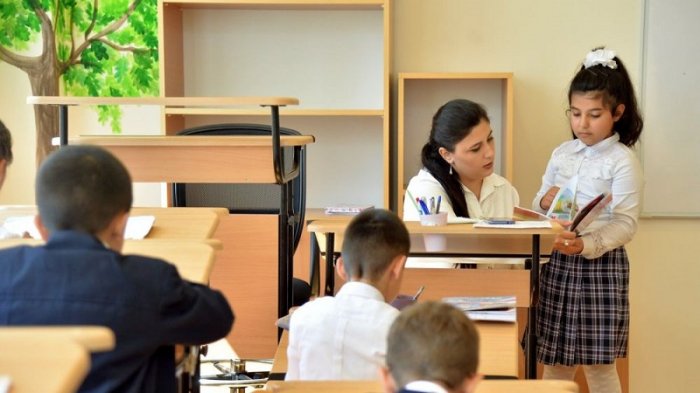    Məktəblilərin növbəti tədris ili üçün tətil günləri      
