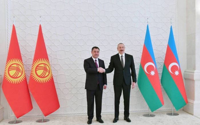    İlham Əliyev qırğız  həmkarını təbrik edib     
