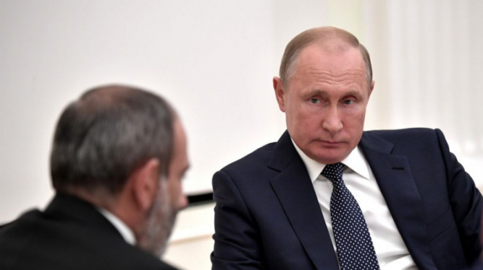    Putin Paşinyanla danışacaq     
