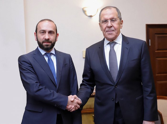    Lavrov və Mirzoyan Azərbaycanla normallaşma prosesini müzakirə edib  
   