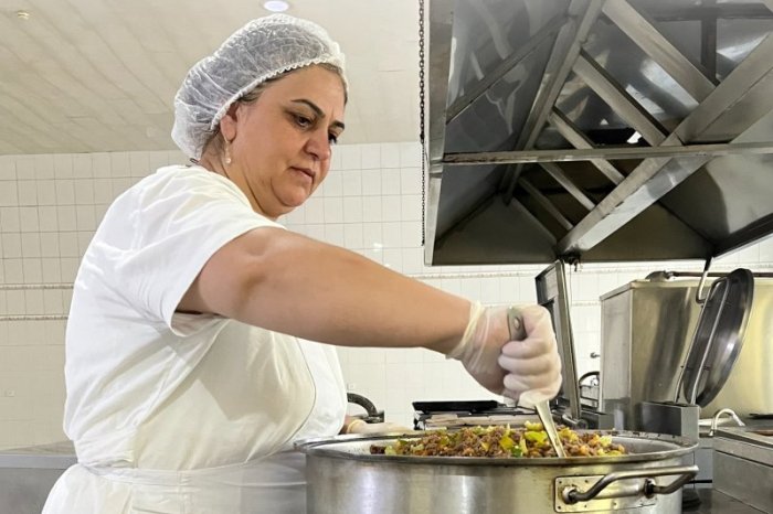    "Kliniki Tibbi Mərkəzə yemək gətirməyin, öz menyumuz var" -    SİYAHI      