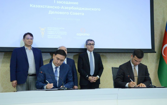   Protokoll des ersten Treffens des kasachisch-aserbaidschanischen Wirtschaftsrates unterzeichnet  