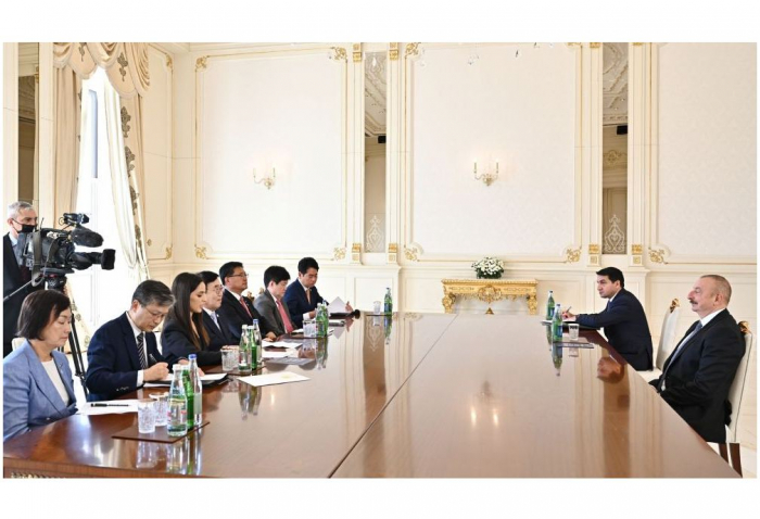 President Aliyev receives special representative of South Korea