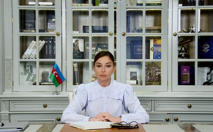       Mehriban Əliyevanın doğum günüdür     
   