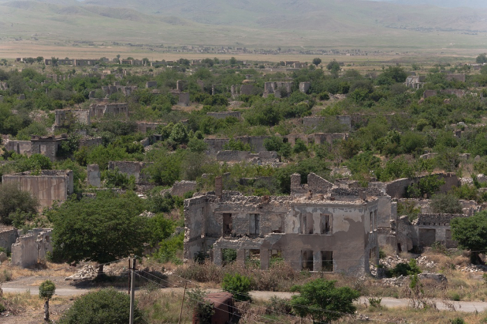   Überreste von Menschen, die bei Bauarbeiten in befreiten Gebieten Aserbaidschans gefunden wurden  