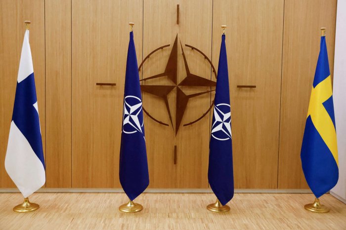 Çexiya parlamenti İsveç və Finlandiyanın NATO-ya daxil olmasını dəstəklədi 