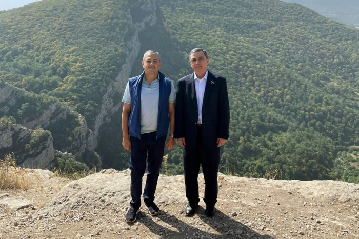   Türkmənistanlı səfir Şuşada   