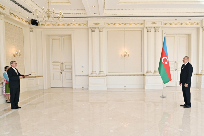   Presidente Ilham Aliyev recibe las credenciales del embajador entrante de Austria  