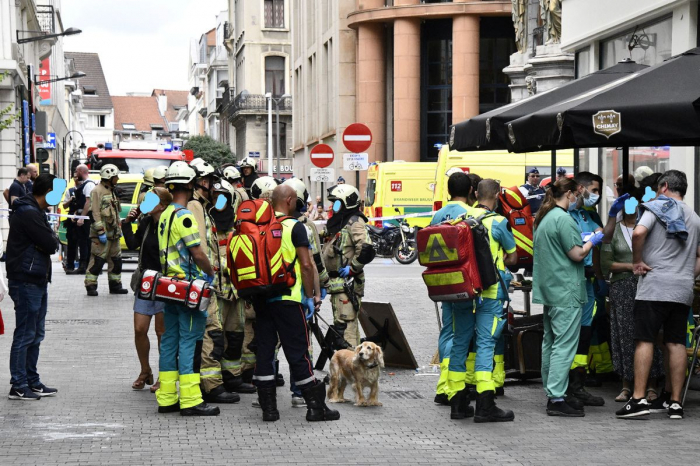 Van strikes Brussels cafe, unclear if attack or accident