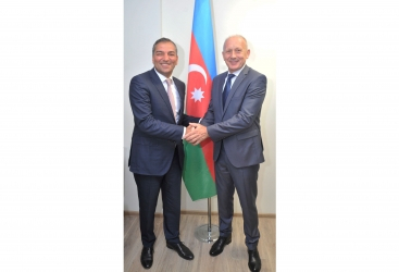 Azerbaiyán y Serbia estudian ampliar sus relaciones turísticas