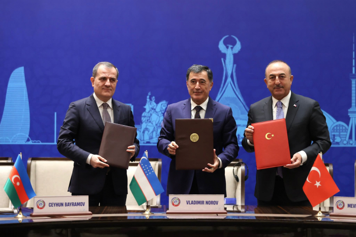  Erklärung von Taschkent wurde beim ersten dreigliedrigen Treffen Aserbaidschan-Türkei-Usbekistan unterzeichnet 
