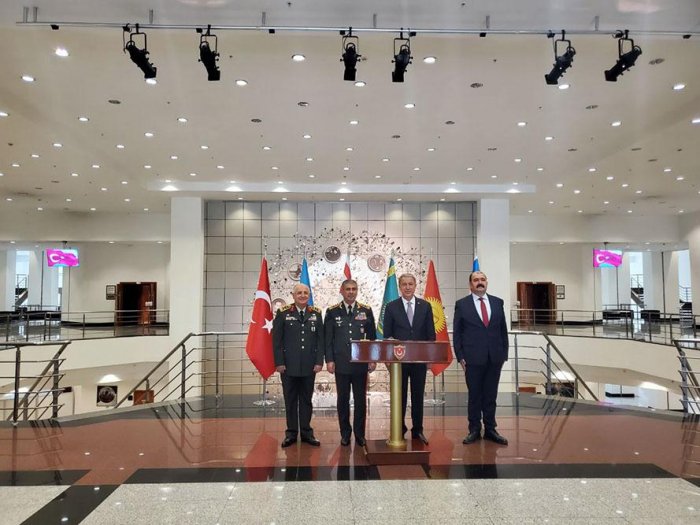    Zakir Həsənov Türkiyənin Milli Müdafiə Universitetini ziyarət edib     
