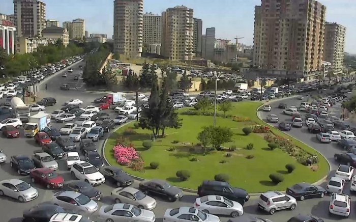    Tbilisi prospektində nəqliyyatın hərəkəti məhdudlaşdırılacaq   