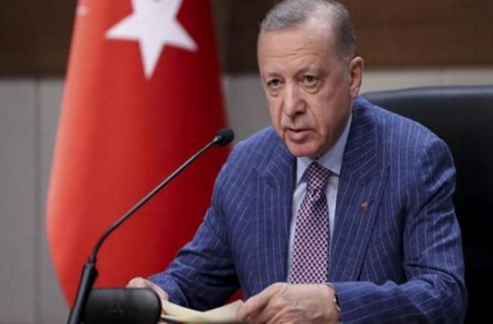   Ərdoğan qəzada ölənlərin ailələrinə başsağlığı verdi   
   