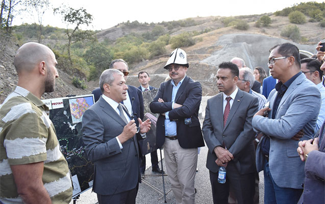    Xarici diplomatlar Əhmədbəyli-Füzuli-Şuşa yolu üzərindəki tunellə tanış oldular   