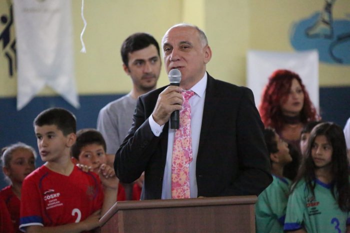       Ərdoğanın dayısı oğlu:    “Birliyimiz dünyaya qarşı deyil”  
   