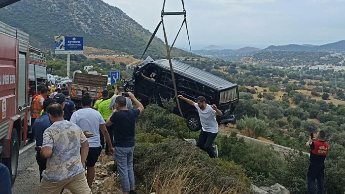 Tatlısesin övladlıqdan rədd etdiyi oğlundan atasına jest  
