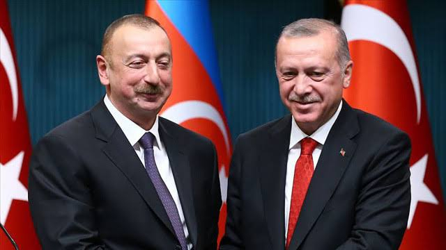  Präsident Ilham Aliyev gratulierte Recep Tayyip Erdogan  