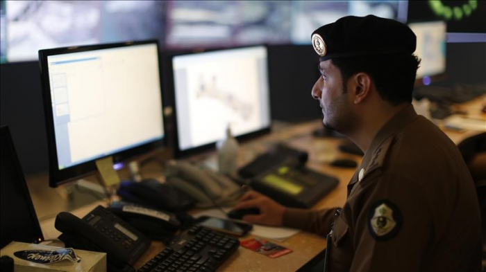 Un homme recherché se fait exploser, blessant 4 personnes en Arabie saoudite