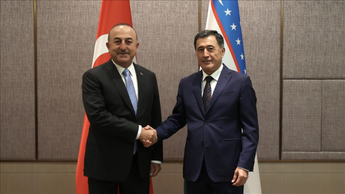 La réunion tripartite Türkiye, Azerbaïdjan Ouzbékistan est très importante, dit Cavusoglu