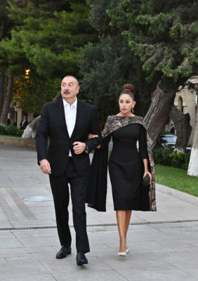   La Fundación Heydar Aliyev organizó una velada en memoria del famoso cantante Muslum Magomayev  