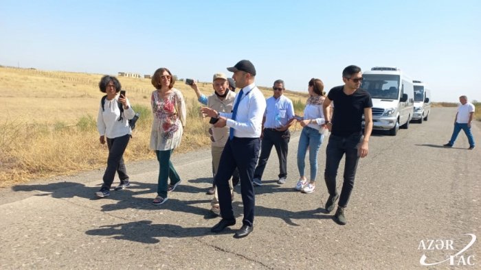 Comienza la gira de los representantes de la prensa extranjera acreditados ante la ONU a Aghdam
