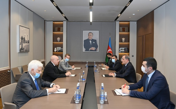   Jeyhun Bayramov:  „Aserbaidschan hat Armenien einen einseitigen humanitären Waffenstillstand angeboten“ 